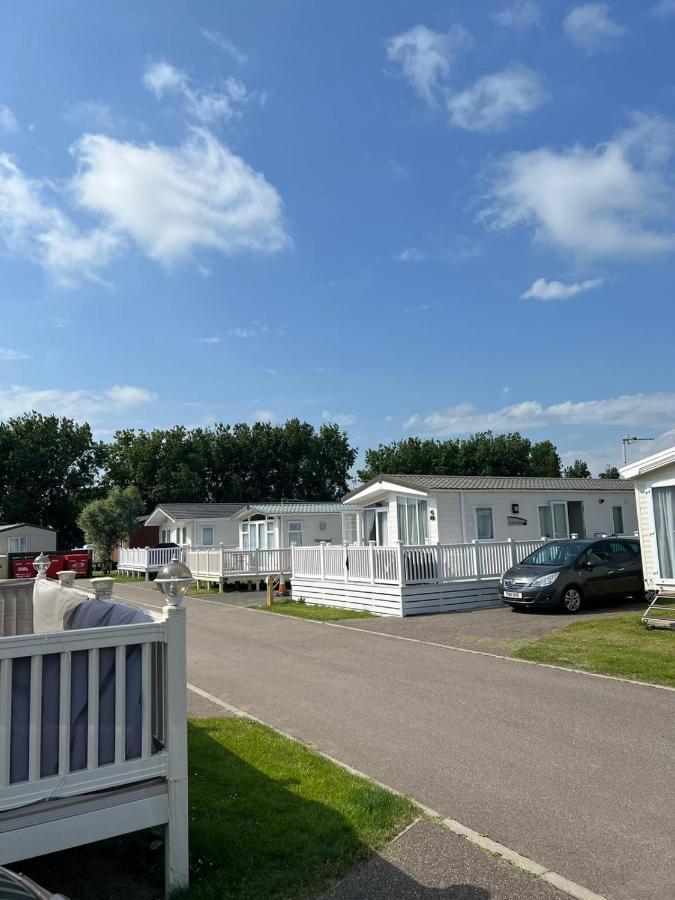 Camber Sands Seascape Horizon Decked Villa Dog Friendly Exterior photo